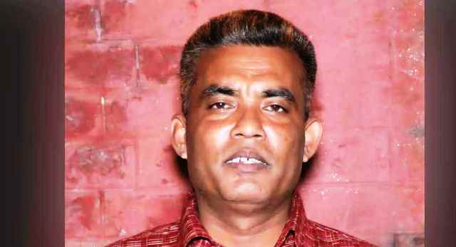 যশোরের আলোচিত আ.লীগ নেতাকে ধরে পুলিশে দিলো জনতা