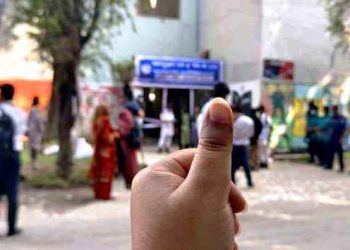 রাকসু নির্বাচনে আঙুলের কালি মুছে যাওয়ার অভিযোগ