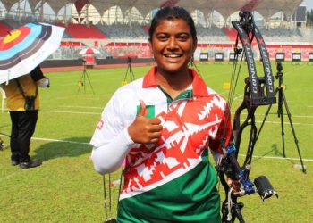 ভারতকে হারিয়ে ফাইনালের স্বপ্ন কুলসুমের