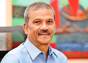 খালেদা জিয়াকে দেখতে হাসপাতালে গেলেন আইন উপদেষ্টা