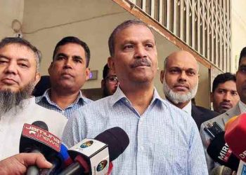 ফেব্রুয়ারিতেই নির্বাচন করতে সরকার বদ্ধপরিকর: আইন উপদেষ্টা