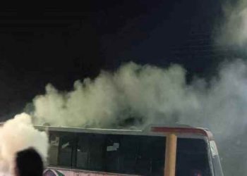 ঢাকায় আবারও বাসে আগুন 