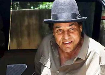 হাসপাতাল থেকে বাড়িতে ফিরলেন ধর্মেন্দ্র