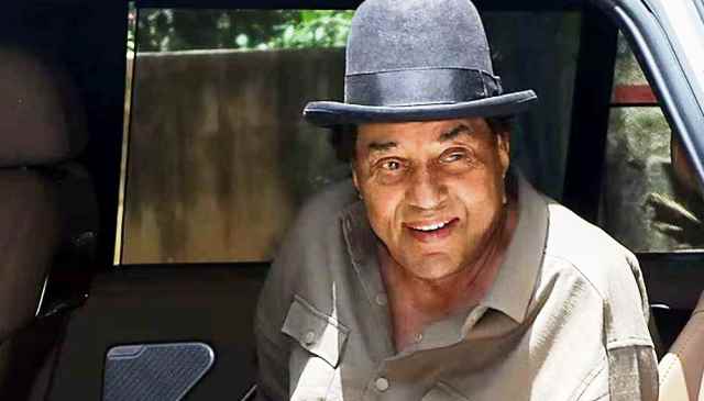 হাসপাতাল থেকে বাড়িতে ফিরলেন ধর্মেন্দ্র