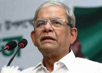 ‘বিভক্তির কারণেই সাংবাদিকরা রাজনীতিকদের পকেটে ঢুকে পড়েন’