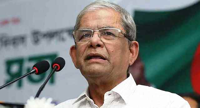 ‘বিভক্তির কারণেই সাংবাদিকরা রাজনীতিকদের পকেটে ঢুকে পড়েন’