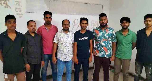 রাজধানীতে আ.লীগের মিছিল ও ককটেল বিস্ফোরণ, গ্রেপ্তার ৫৫২