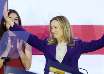 নিউ জার্সির প্রথম নারী গভর্নর মাইকি শেরিল