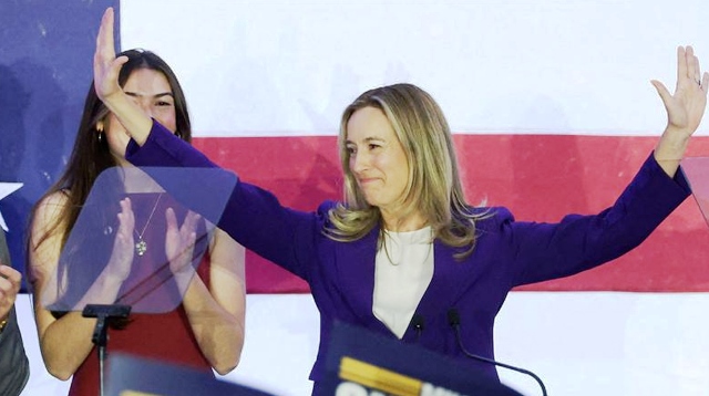 নিউ জার্সির প্রথম নারী গভর্নর মাইকি শেরিল