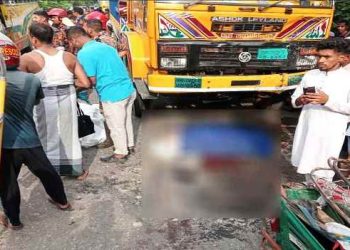 নোয়াখালীতে ট্রাক চাপায় ৬ অটো যাত্রীর প্রাণহানী