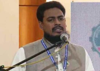 শেখ হাসিনার দেশে ফেরা তার ব্যক্তিগত সিদ্ধান্ত হতে পারে না: আখতার