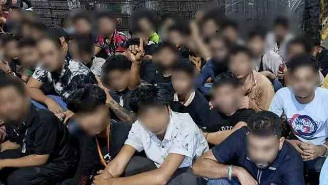 মালয়েশিয়ার দুই রাজ্যে সাঁড়াশি অভিযান, ৭২ বাংলাদেশি আটক