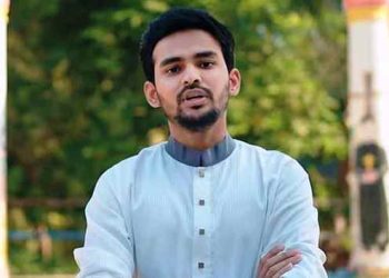 ঢাকা-১০ আসনে মনোনয়ন ফরম সংগ্রহ করলেন আসিফ মাহমুদ