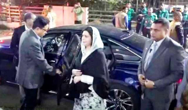 খালেদা জিয়াকে দেখতে আবারও হাসপাতালে জুবাইদা রহমান