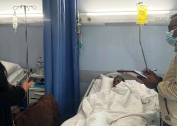 গ্রিসে পানি ভেবে পেট্রোল পান করে অসুস্থ ৪০ বাংলাদেশি