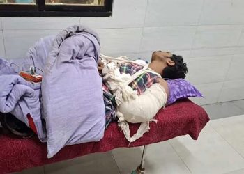 খুঁটিতে বেঁধে কুপিয়ে তরুণের হাত-পা বিচ্ছিন্ন, জামায়াতের ২ কর্মী গ্রেপ্তার