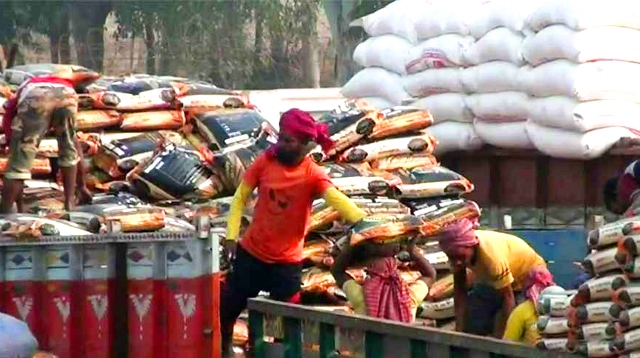 হিলি দিয়ে চাল আমদানি বন্ধ