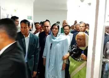খালেদা জিয়াকে দেখতে এভারকেয়ারে জুবাইদা রহমান