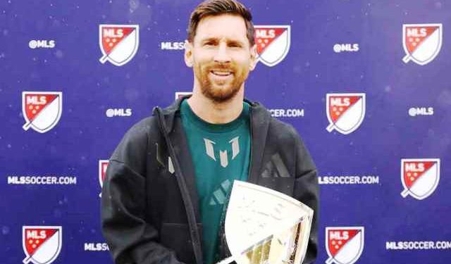 টানা দ্বিতীয়বারের মতো এমএলএস-এর বর্ষসেরা খেলোয়াড় মেসি