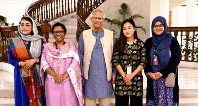 রোকেয়া পদকজয়ীদের প্রধান উপদেষ্টার সংবর্ধনা