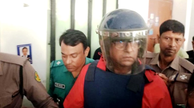 সাংবাদিক আনিস আলমগীর নতুন মামলায় গ্রেফতার