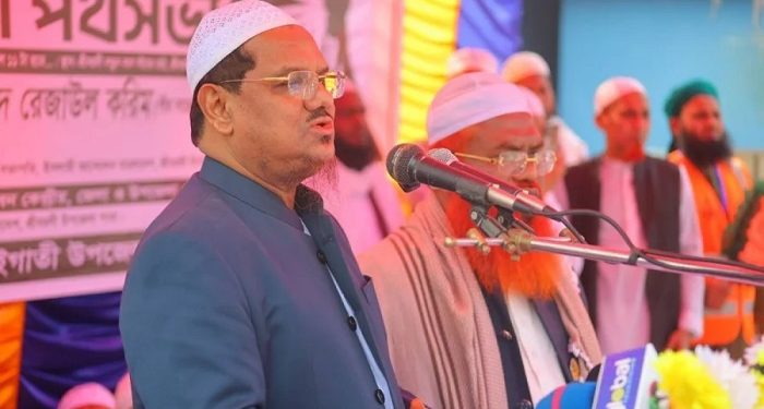 ইনসাফ প্রতিষ্ঠার নামে দেশে ধোঁকাবাজি চলছে: চরমোনাই পীর