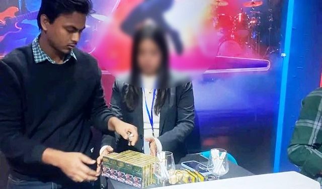 ঢাকা বিশ্ববিদ্যালয়ে কনসার্টে ফ্রি সিগারেট বিতরণ, তোলপাড়