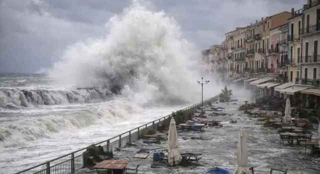 ইতালিতে জরুরি অবস্থা ঘোষণা