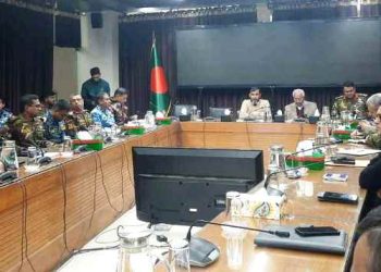 গণভোট ও নির্বাচন ঘিরে সশস্ত্র ও আইনশৃঙ্খলা বাহিনীর সঙ্গে বৈঠকে ইসি