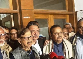 বৈধ মনোনয়ন মব করে বাতিল করা হচ্ছে: মাহমুদুর রহমান মান্না