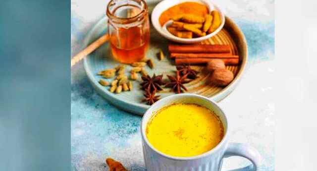 শরীরের রোগ প্রতিরোধে ও সুরক্ষায় ‘গোল্ডেন মিল্ক’