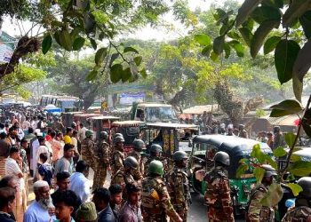 মিয়ানমার থেকে ছোড়া গুলিতে টেকনাফে শিশু গুলিবিদ্ধ