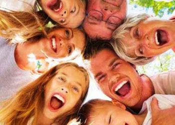 প্রিয়জনদের খুশি রাখার সহজ উপায়