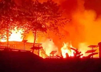 রোহিঙ্গা ক্যাম্পে ভয়াবহ আগুন, পুড়ল ৫০০ বসতি