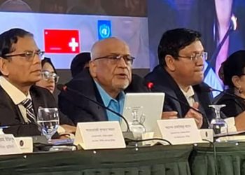 ‘নতুন শক্তির কথা বলে ওনারা উগ্র গোষ্ঠীর কাছে জিম্মি’