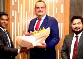 ঢাকায় পৌঁছেছেন নতুন মার্কিন রাষ্ট্রদূত ব্রেন্ট ক্রিস্টেনসেন