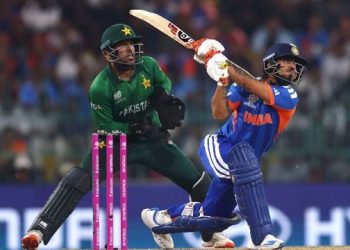 পাকিস্তানের সামনে ১৭৬ রানের টার্গেট