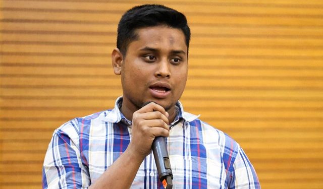 হাসনাত আব্দুল্লাহর আসনে বিএনপির সমর্থন পেলেন যে প্রার্থী