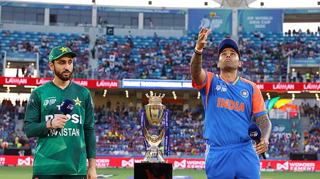 টি২০ বিশ্বকাপ: আজ ভারত–পাকিস্তান মুখোমুখি