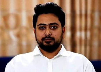 দ্বৈত নাগরিকত্বের অভিযোগ, নাহিদ ইসলামের প্রার্থিতা বাতিল চেয়ে রিট
