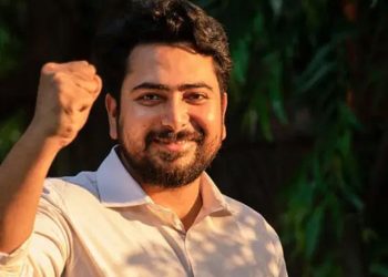 জয় পেয়েছেন নাহিদ ইসলাম