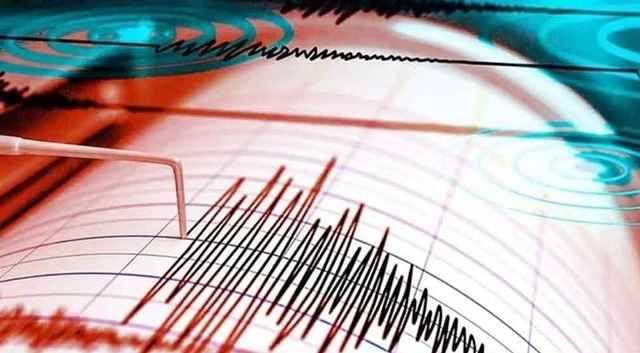 ভূমিকম্পে কেঁপে উঠল দেশ