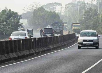 ঢাকা-চট্টগ্রাম মহাসড়কে ত্রিমুখী সংঘর্ষ, নিহত ৩