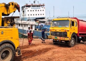 ঈদ যাত্রায় ভোগান্তির শঙ্কা দৌলতদিয়া-পাটুরিয়া নৌরুটে