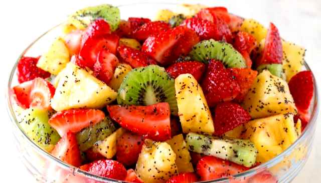 ইফতারে স্বাস্থ্যসম্মত খাবার ফ্রুটস সালাদ