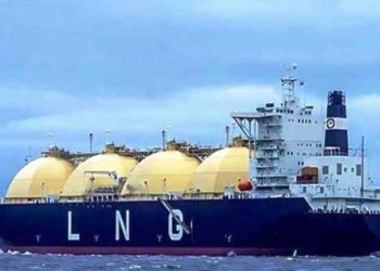 প্রায় ২ লাখ টন এলএনজি নিয়ে চট্টগ্রাম বন্দরে আসছে আরও ৩ জাহাজ