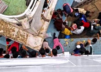 লঞ্চ দুর্ঘটনা: তদন্তে দুই কমিটি, দুই লঞ্চের রুট পারমিট বাতিল