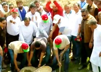 খাল খনন কর্মসূচি উদ্বোধন করলেন প্রধানমন্ত্রী