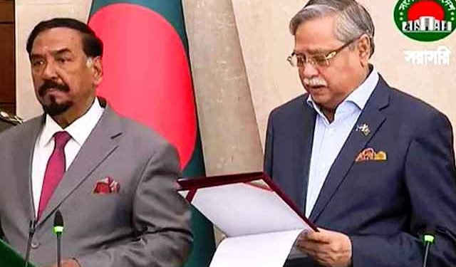 সংসদের স্পিকার হলেন হাফিজ উদ্দিন আহমদ