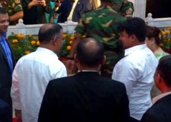 আমজনতার তারেককে কাছে ডেকে নিলেন প্রধানমন্ত্রী